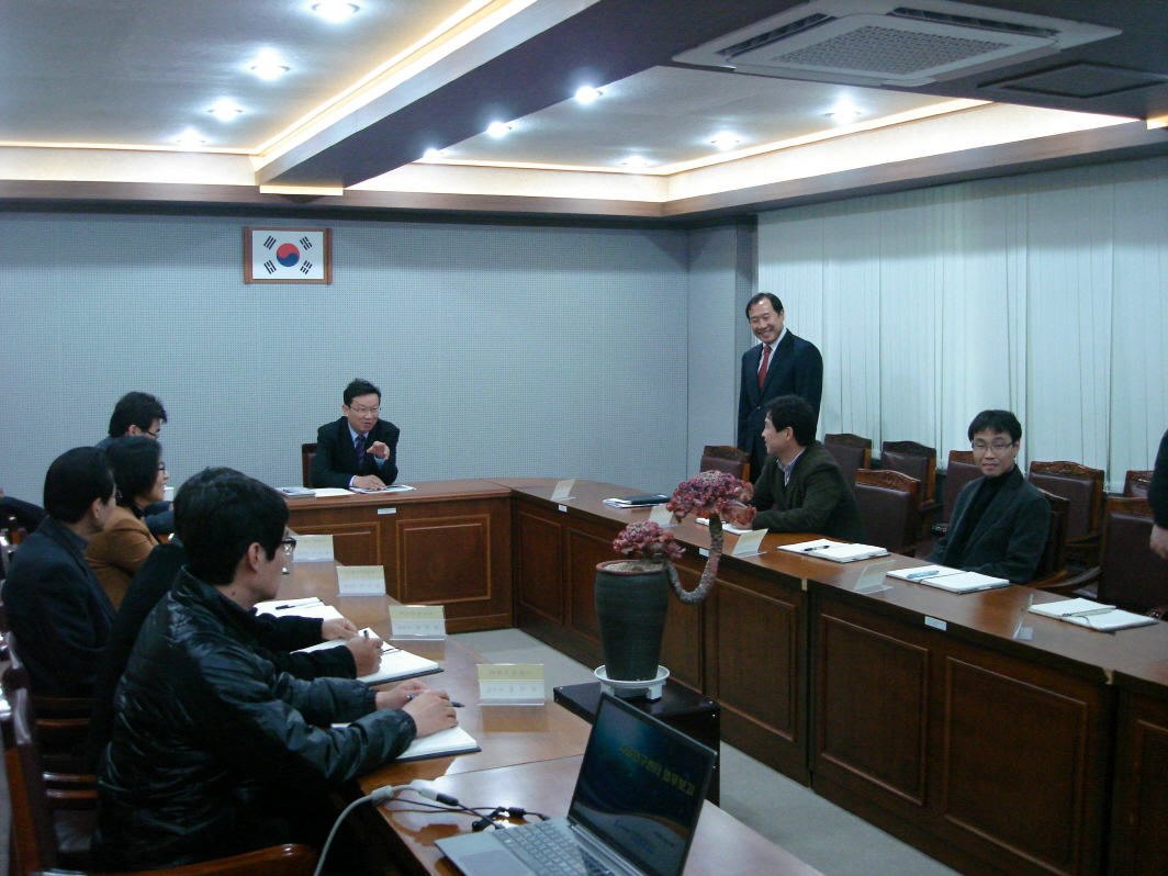President Chung, Young-Hoon of NFRDI visited the Aqua-feed Research Division