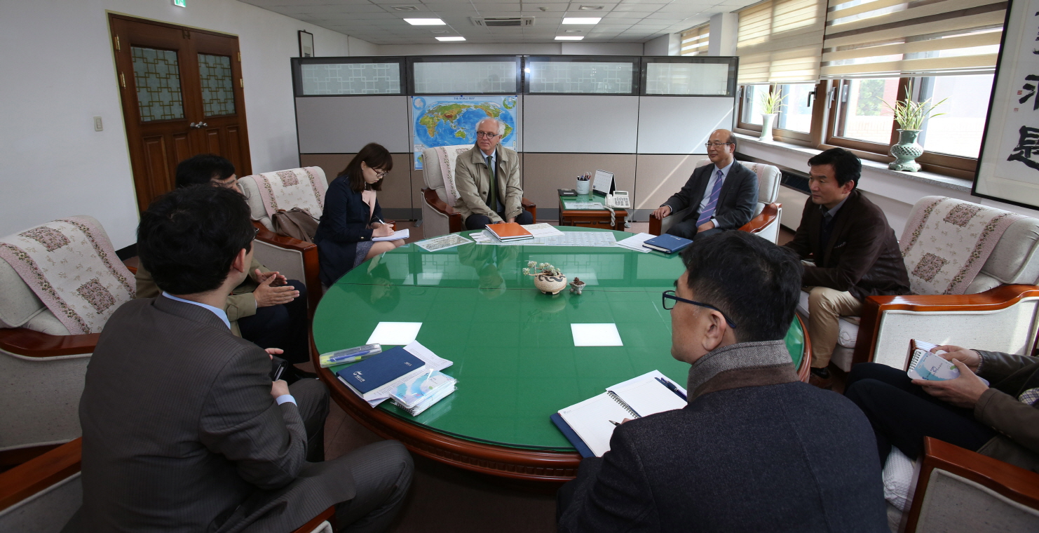 FAO Program Coordinator Visited the NFRDI.